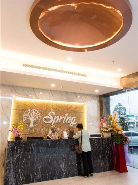 Spring Season Hotel Muar Bagian luar foto