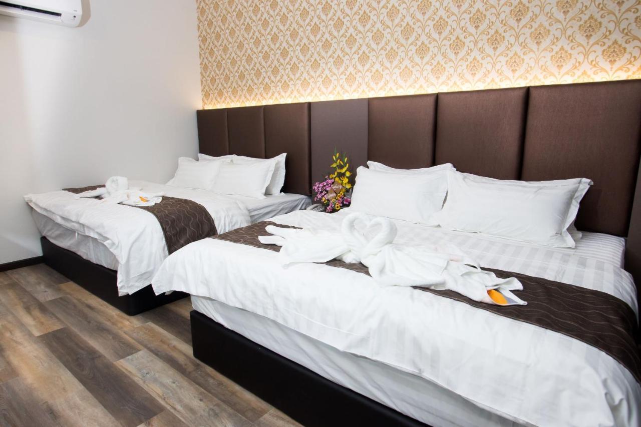 Spring Season Hotel Muar Bagian luar foto