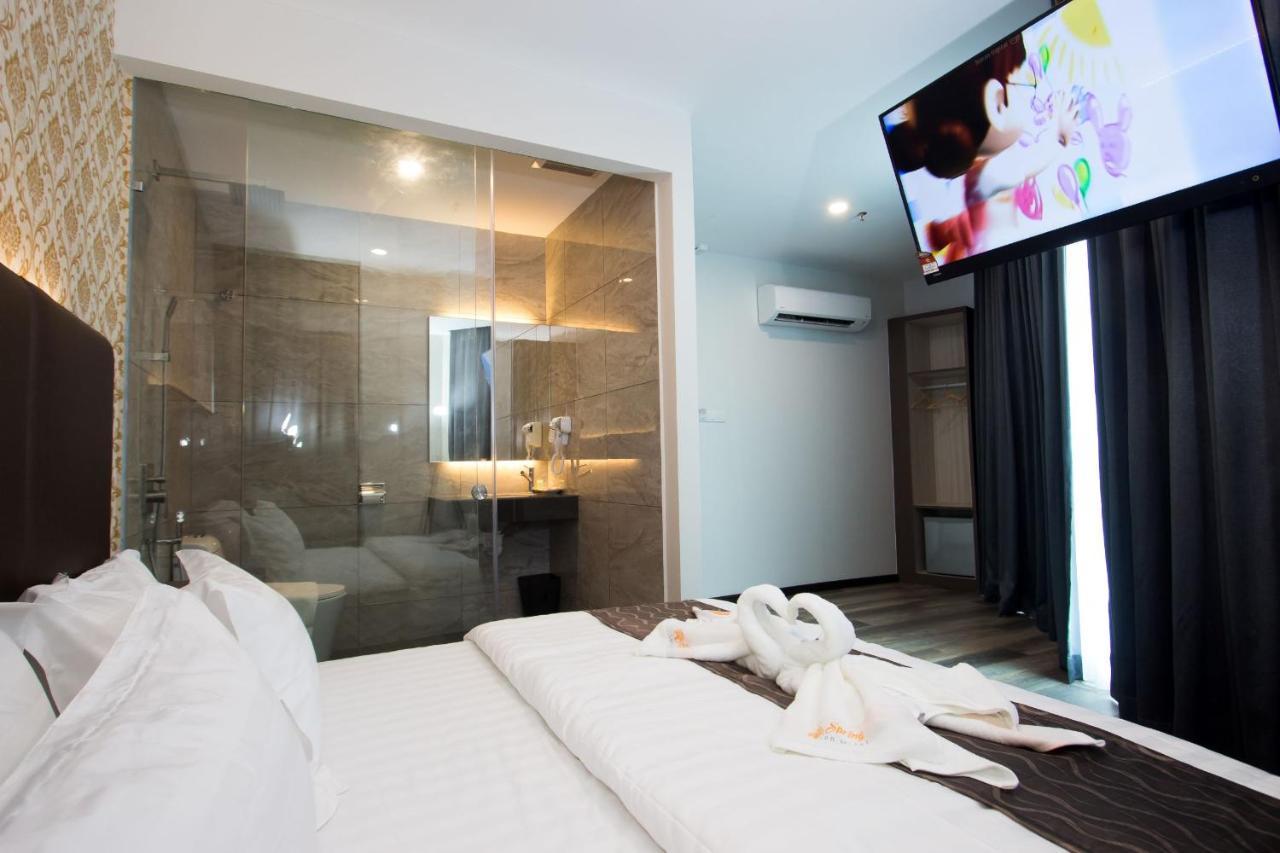 Spring Season Hotel Muar Bagian luar foto
